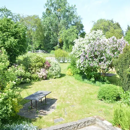 Family Retreat, Forested Anhee, Cleaning Included Holiday home Denee